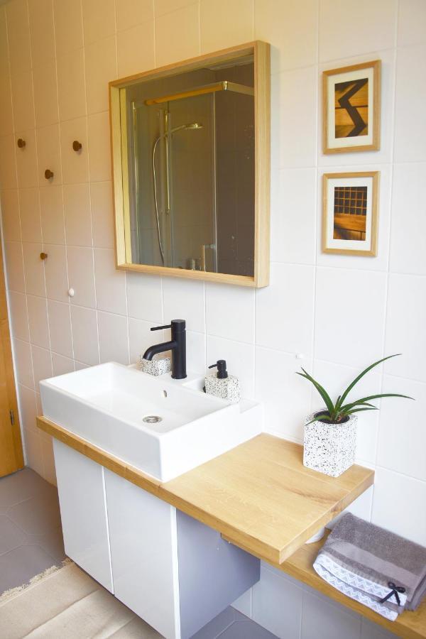 Lesnavesna Designer Apartment With A Garden Visoko  Esterno foto
